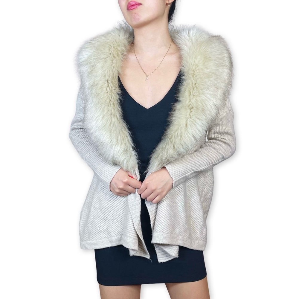 Liz Claiborne Petite Faux Fur Trim Cardigan Size Petite M